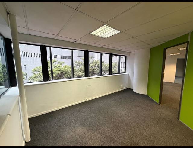 154M² BUILDING TO LET IN CAPE TOWN CITY CENTRE
